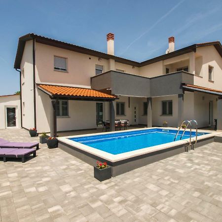 4 Stars Apartments-Pikula Fažana エクステリア 写真