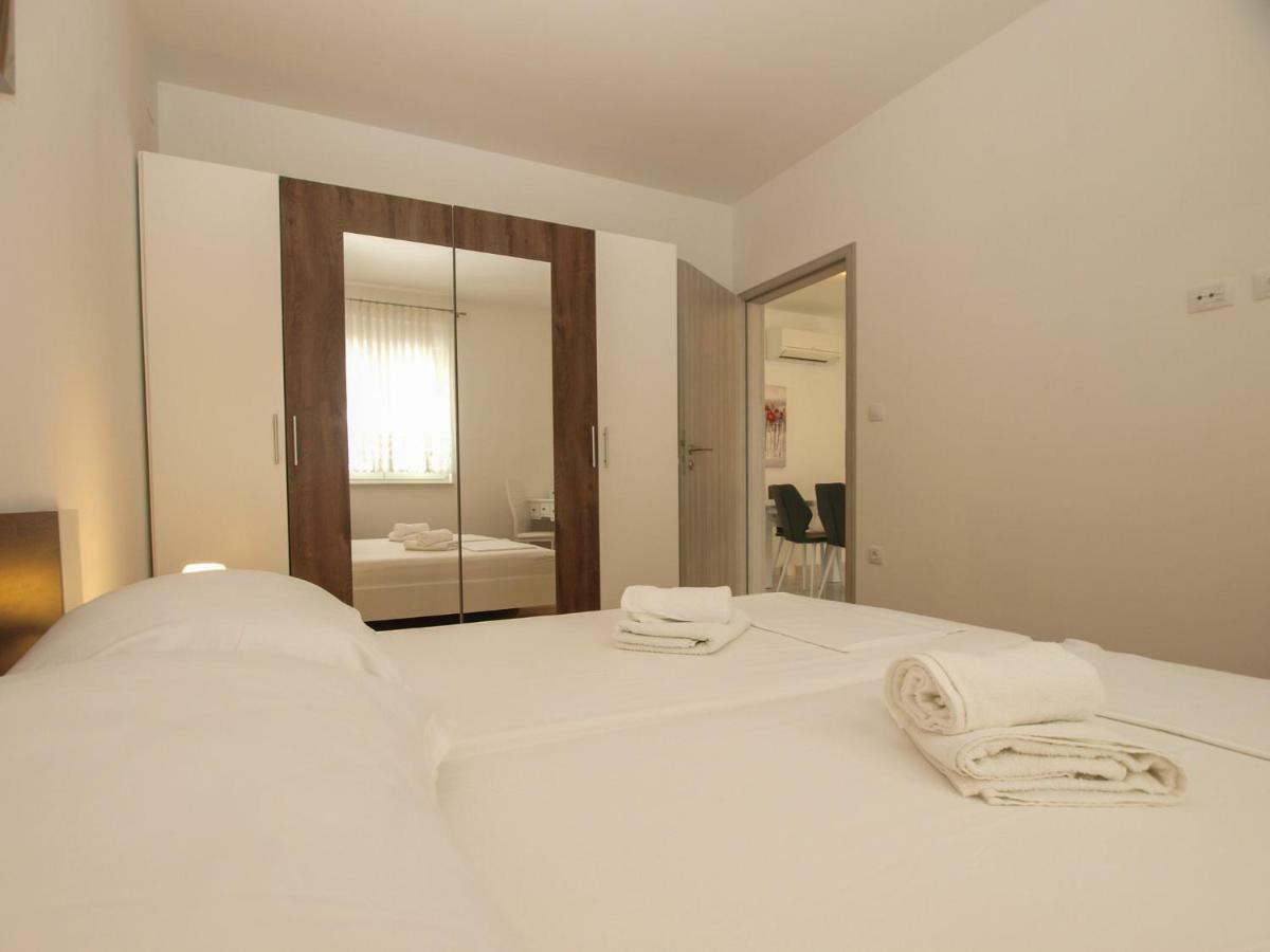 4 Stars Apartments-Pikula Fažana エクステリア 写真