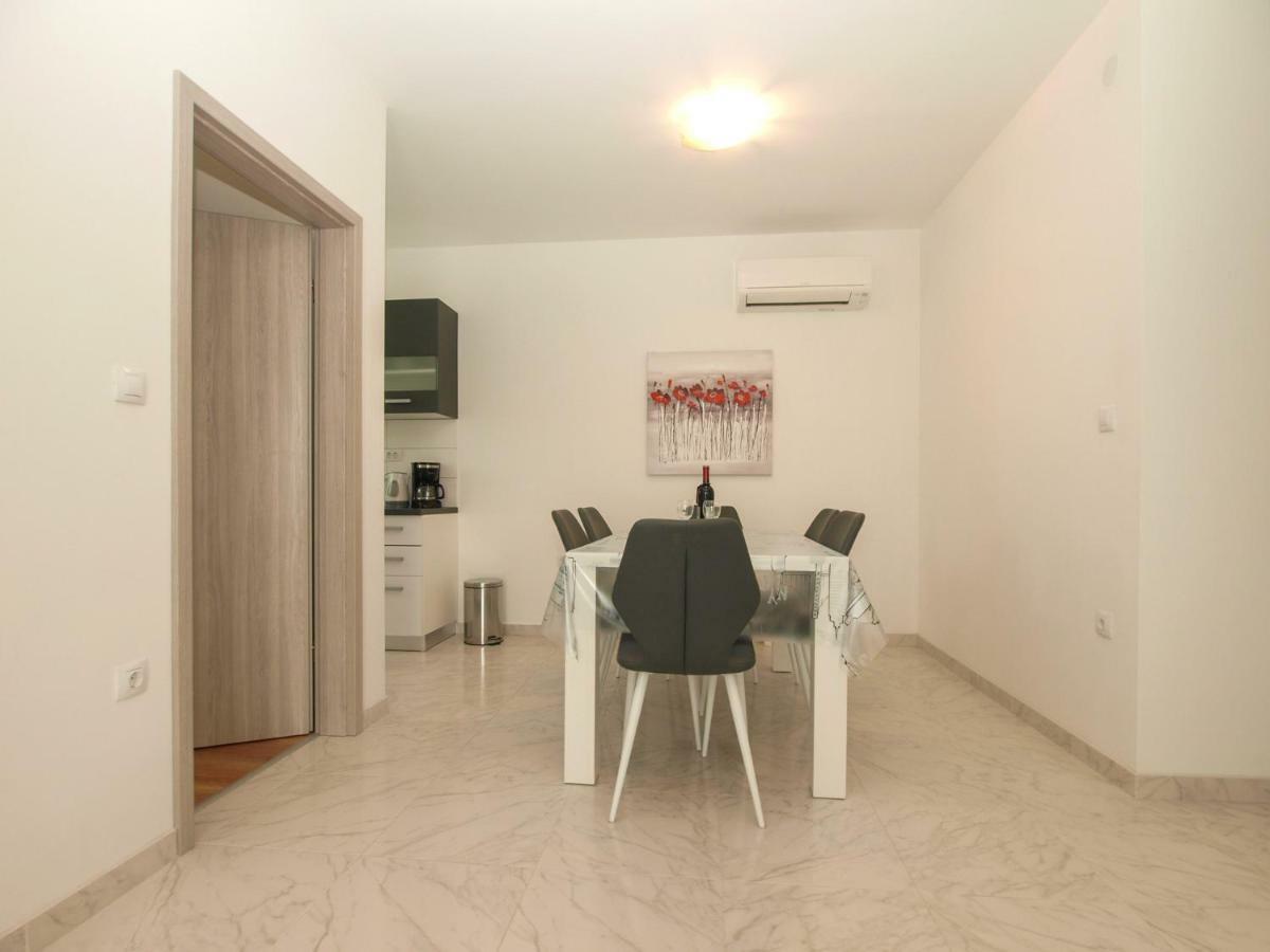4 Stars Apartments-Pikula Fažana エクステリア 写真