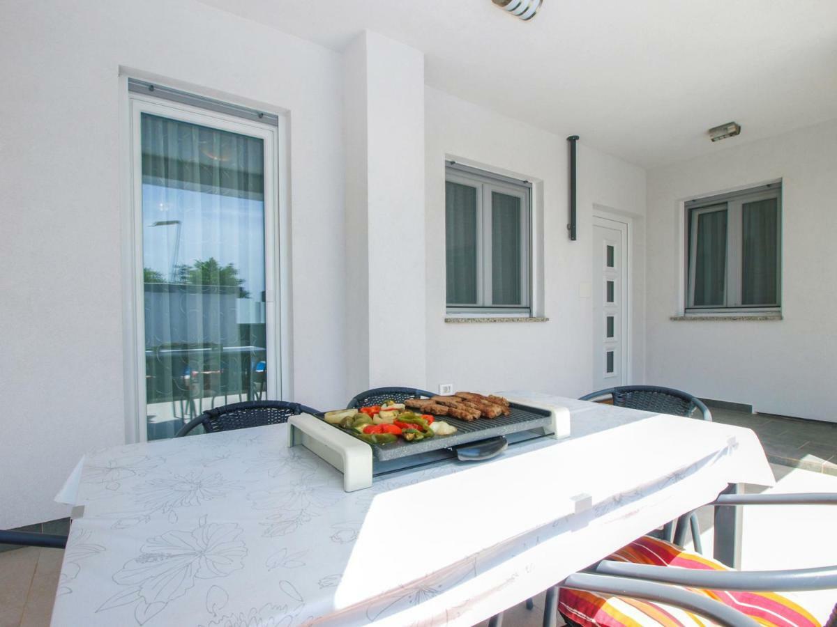 4 Stars Apartments-Pikula Fažana エクステリア 写真