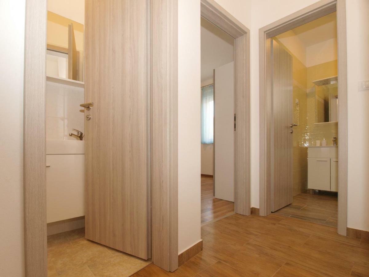 4 Stars Apartments-Pikula Fažana エクステリア 写真