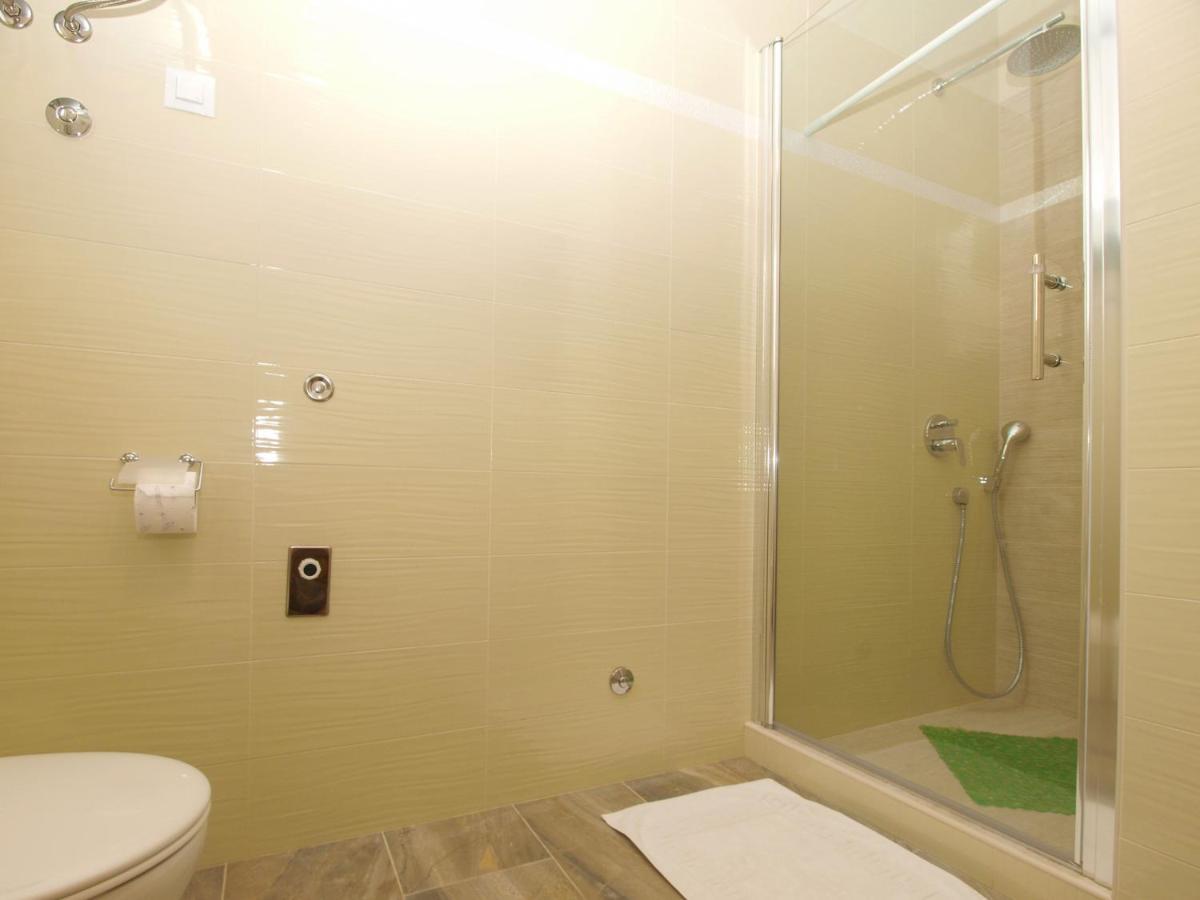 4 Stars Apartments-Pikula Fažana エクステリア 写真